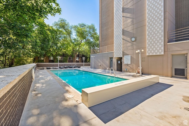 777 E S Temple Unit 4A, Salt Lake City, UT 84102 - community pool with a patio area
