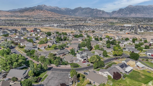224 W Apple Ave, Saratoga Springs, UT 84045 - view of property location featuring a mountain backdrop and nearby suburban area