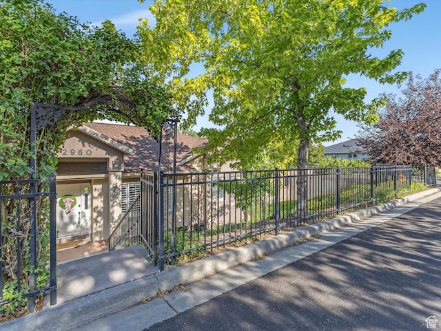 2960 E Oak Park Ln S, Holladay, UT 84117 - view of gate