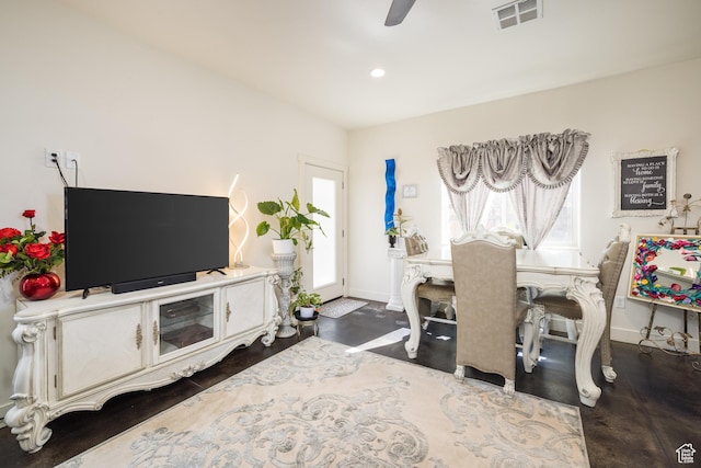 1018 S Valley View Ct, Moab, UT 84532 - living room with healthy amount of natural light, ceiling fan, and recessed lighting