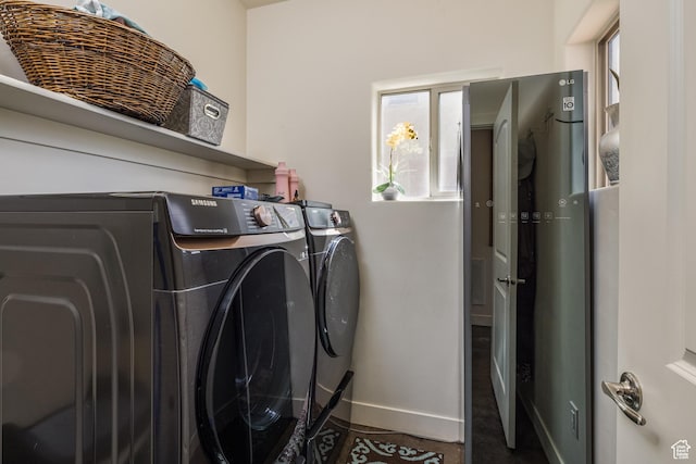 1018 S Valley View Ct, Moab, UT 84532 - laundry area featuring washer and dryer and healthy amount of natural light