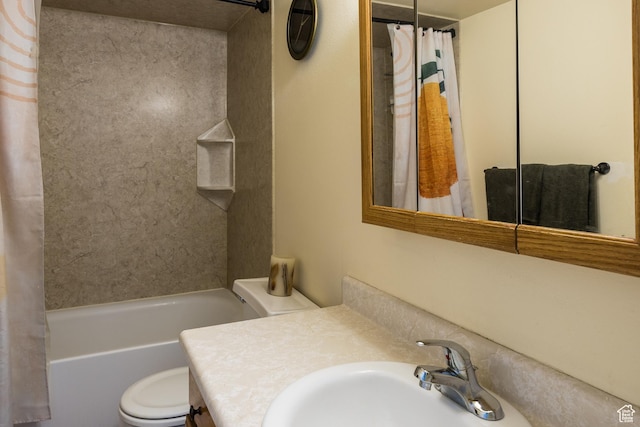 63 S 100 W Unit 17, American Fork, UT 84003 - full bath featuring vanity and shower / tub combo with curtain