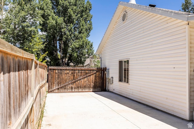 1104 E 220 N, Heber City, UT 84032 - view of patio featuring a gate