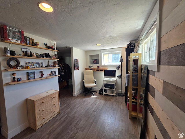 1525 N 1250 W, Provo, UT 84604 - office space featuring dark wood finished floors and a textured ceiling