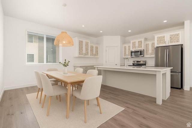 475 S 900 W, American Fork, UT 84003 - dining area with light wood-style flooring and recessed lighting