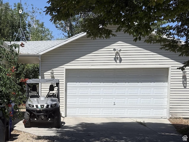 90 W Cherry St W, Grantsville, UT 84029 - garage featuring concrete driveway