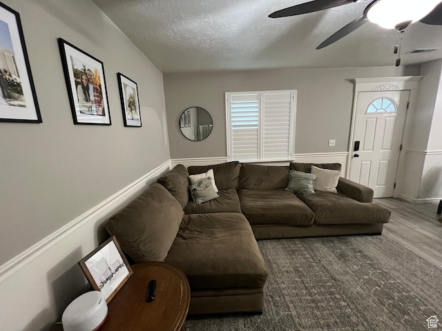 798 W Norway Maple Ct, Payson, UT 84651 - living area featuring a textured ceiling and ceiling fan