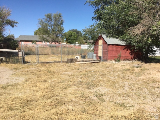 30 N Main St, Aurora, UT 84620 - view of yard with an outbuilding