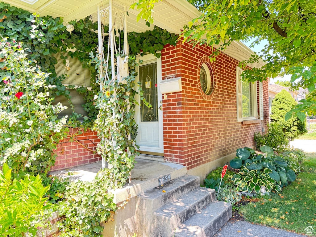 2534 S Imperial St, Millcreek, UT 84106 - photo 1