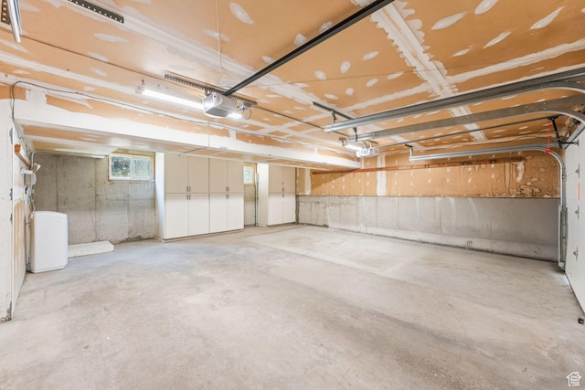 784 E 2150 S, Bountiful, UT 84010 - garage with a garage door opener