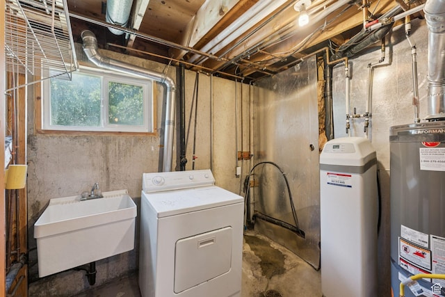 784 E 2150 S, Bountiful, UT 84010 - laundry area featuring washer / dryer and gas water heater