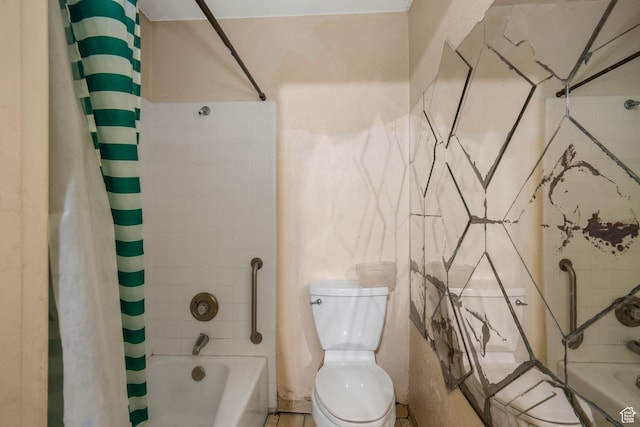 1469 E Winterwood Cir, Sandy, UT 84092 - full bathroom with shower / bath combo with shower curtain and toilet