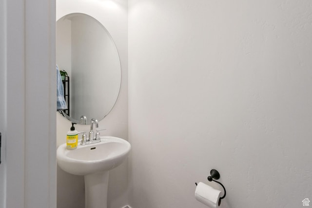 7310 N Green Pasture Ln, Eagle Mountain, UT 84005 - view of bathroom