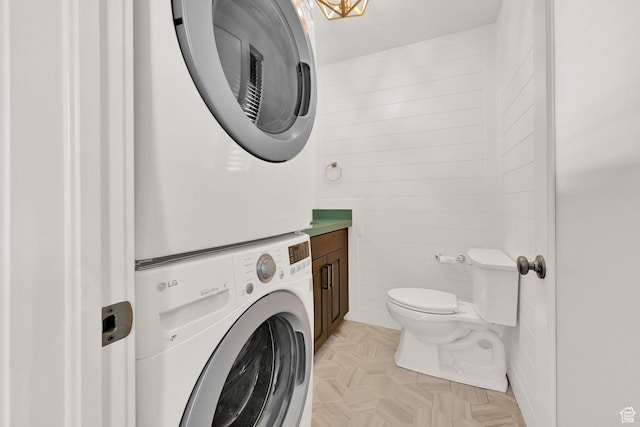 648 W Porter Ln, Centerville, UT 84014 - laundry room with estacked washer and dryer