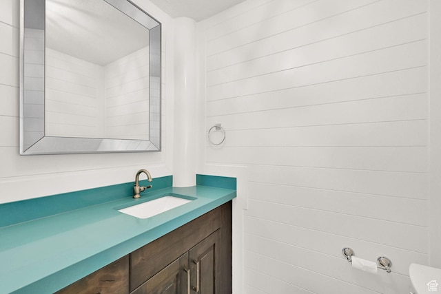 648 W Porter Ln, Centerville, UT 84014 - bathroom with vanity and toilet