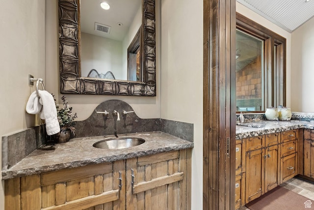 10399 Summit View Dr N, Park City, UT 84060 - bathroom with two vanities