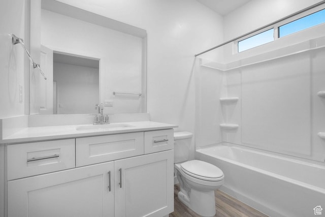 1391 S Padre Bay Dr Unit 4075, Washington, UT 84780 - full bathroom featuring vanity, wood finished floors, and shower / washtub combination