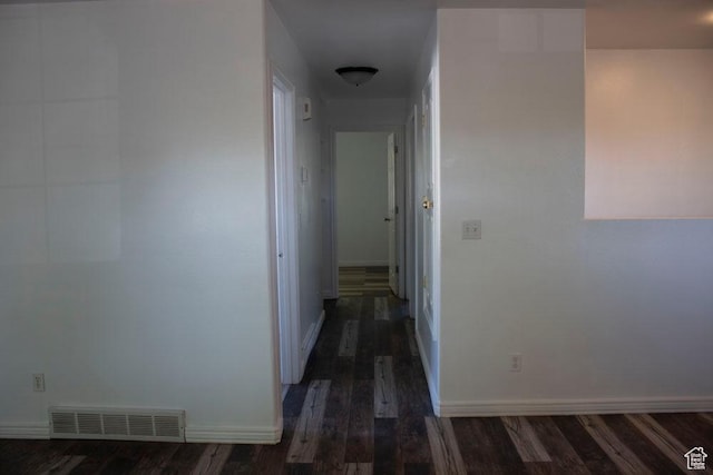 41 W 770 N, Santaquin, UT 84655 - corridor with dark wood-style flooring and baseboards