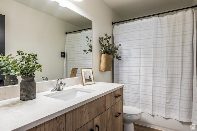 160 S 940 E, Santaquin, UT 84655 - bathroom with vanity and shower / bath combo with shower curtain