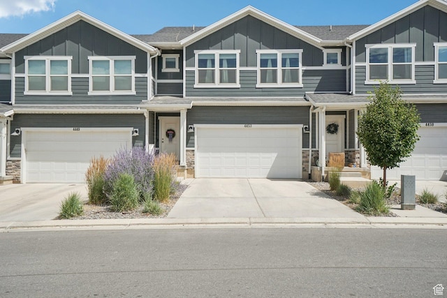 4453 E Hurstbourne Dr, Eagle Mountain, UT 84005 - photo 1