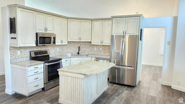 697 W Krista Ct, Salt Lake City, UT 84123 - photo 2