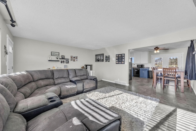 926 Harrop St S, Ogden, UT 84404 - photo 2