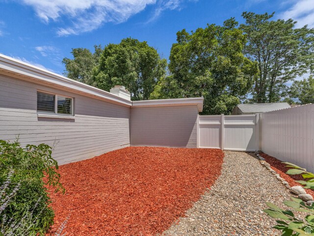 8501 S 1475 E, Sandy, UT 84093 - photo 36