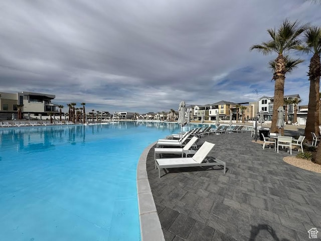 757 W Periwinkle Ln Unit 210, St George, UT 84790 - photo 2