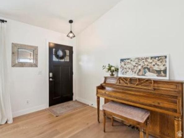 382 W Summer Chase Cir, Kaysville, UT 84037 - photo 5