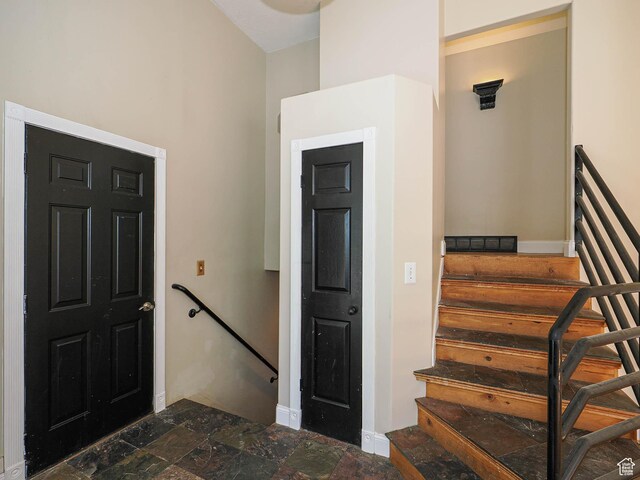9352 Sweet Meadow Ln, Sandy, UT 84070 - photo 5