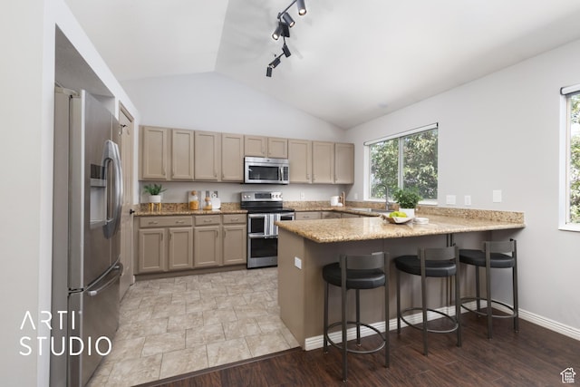 561 E Thatcher Way S, Midvale, UT 84047 - photo 8