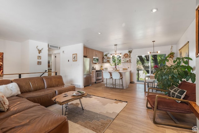 569 E Aloha Ln, Sandy, UT 84070 - photo 6