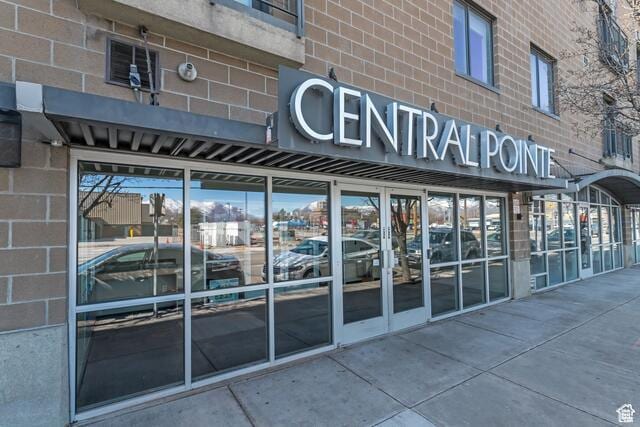 2150 S Main St W Unit R216, Salt Lake City, UT 84115 - photo 17