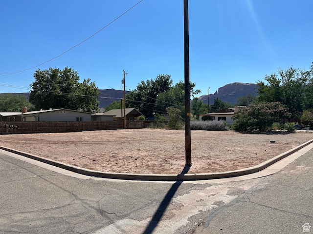 445 W Mcgill Blvd Unit 8, Moab, UT 84532 - photo 2