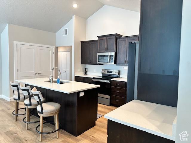 512 Meadow Ranch Ln E Unit A, Saratoga Springs, UT 84045 - photo 14