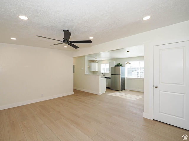 4919 S Marianna Dr, Taylorsville, UT 84129 - photo 3