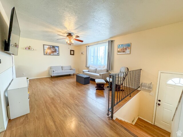 2277 S 300 W, Clearfield, UT 84015 - photo 2