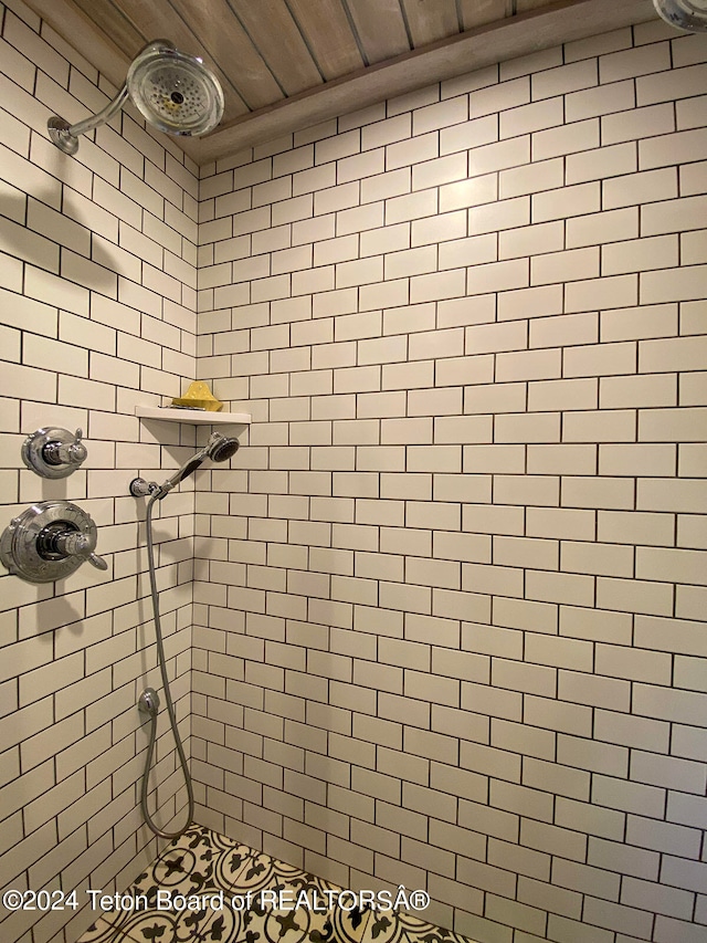 details with a tile shower