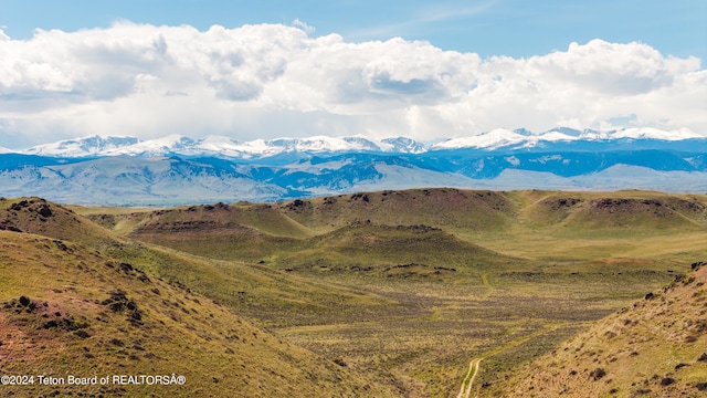 view of mountain feature