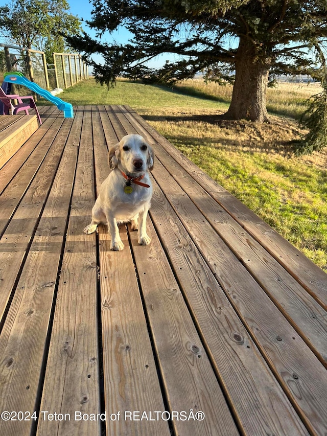 view of wooden deck