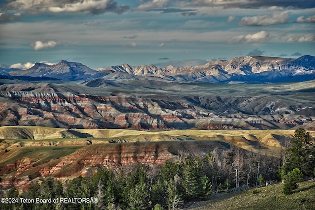 property view of mountains