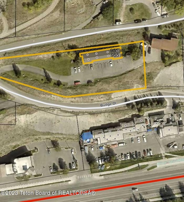 955 Budge Dr Unit 4, Jackson, WY 83001 - aerial view of property's location featuring property parcel outlined