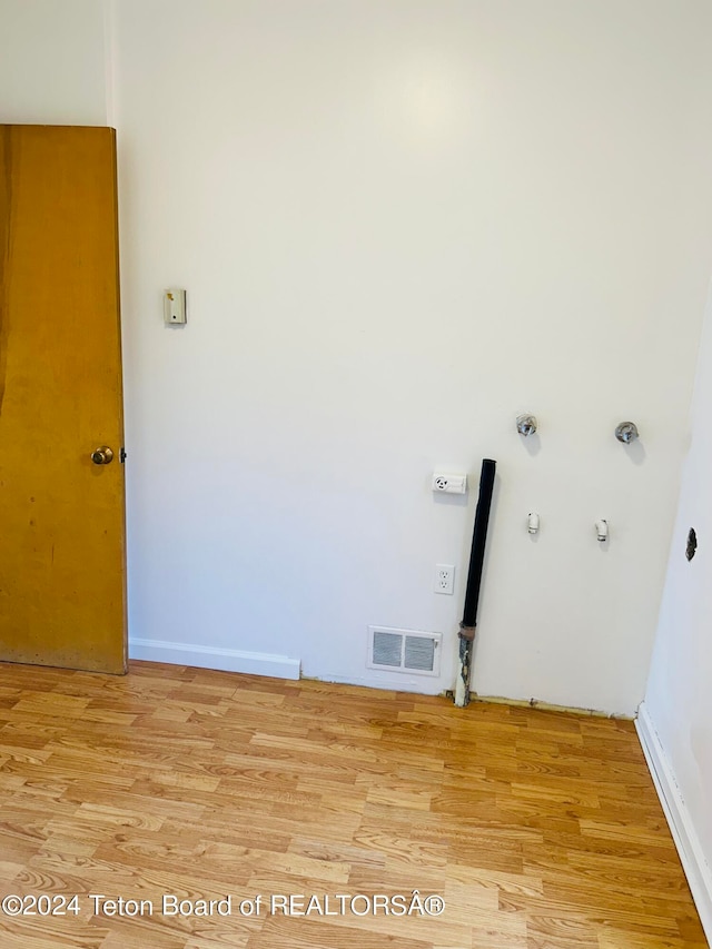 washroom featuring light hardwood / wood-style flooring