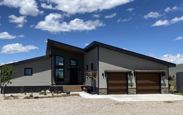 view of front of house featuring a garage