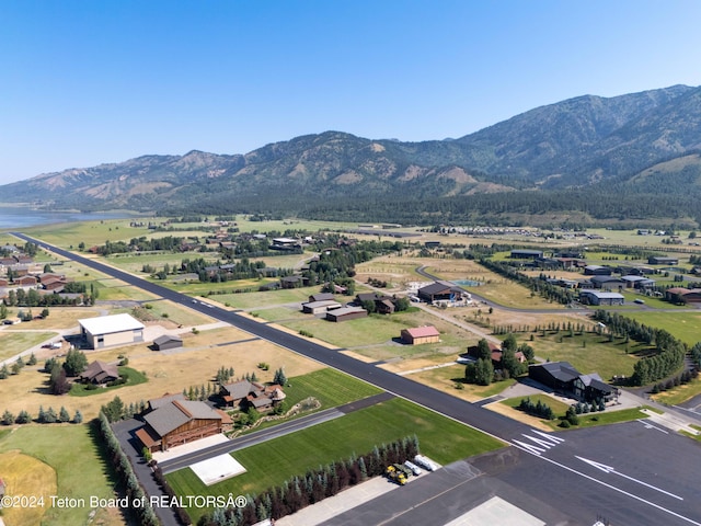 bird's eye view featuring a mountain view