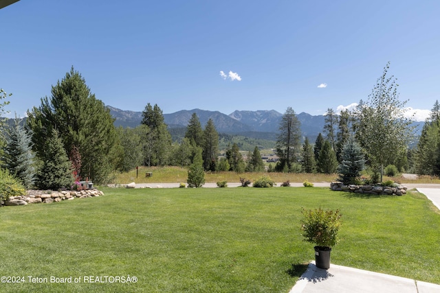 property view of mountains