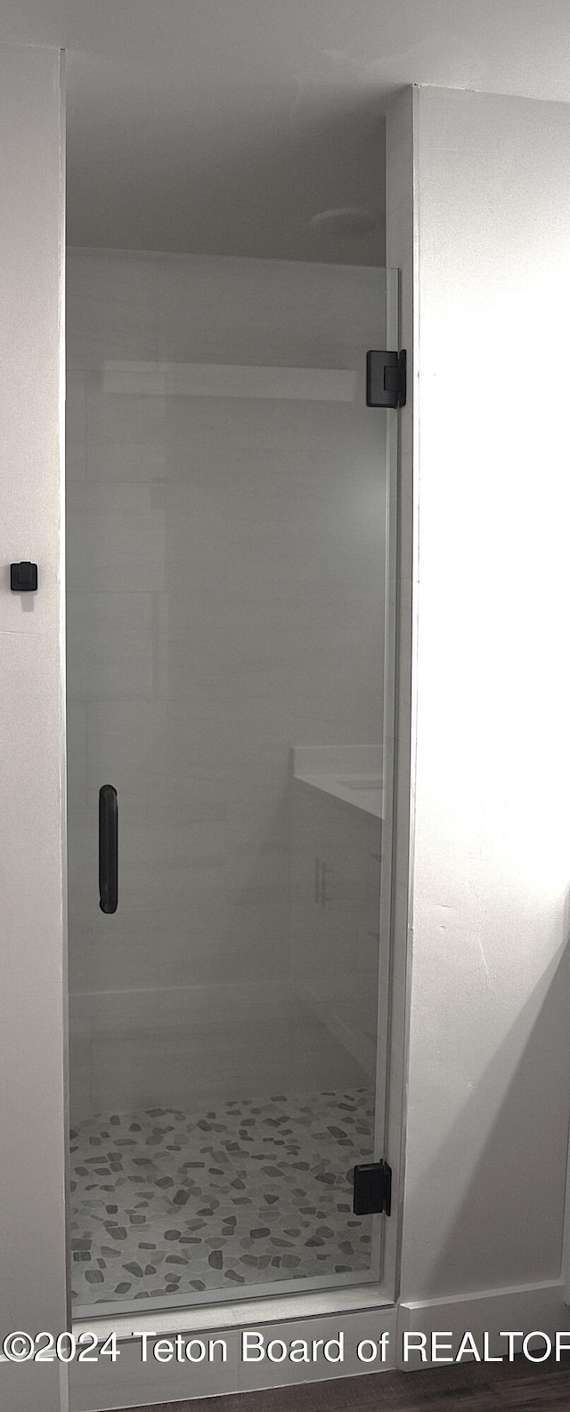 bathroom with walk in shower