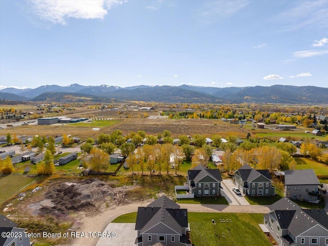 bird's eye view featuring a mountain view