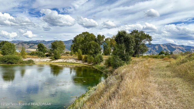 706 3RD W St, Auburn, WY 83111