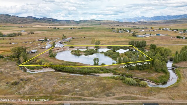 706 3RD W St, Auburn, WY 83111